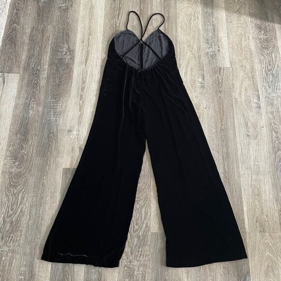Reformation Moonstone Backless Velvet Black Jumpsuit - Size: Small - Picture 4 of 10